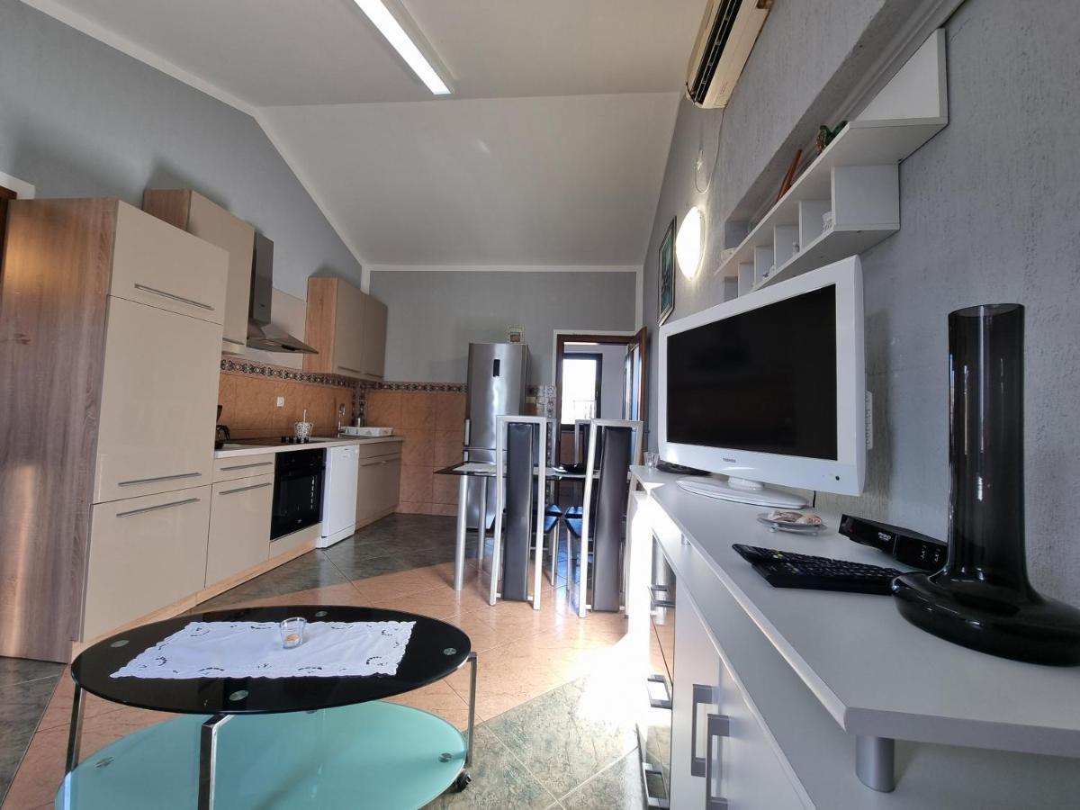 Apartment Grbac Barbat na Rabu Kültér fotó