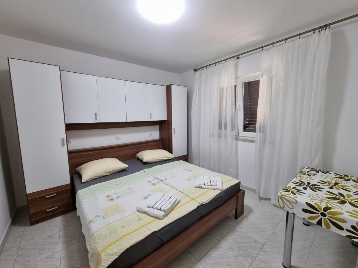 Apartment Grbac Barbat na Rabu Kültér fotó