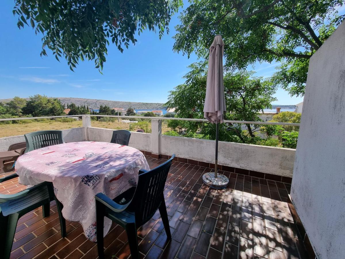 Apartment Grbac Barbat na Rabu Kültér fotó