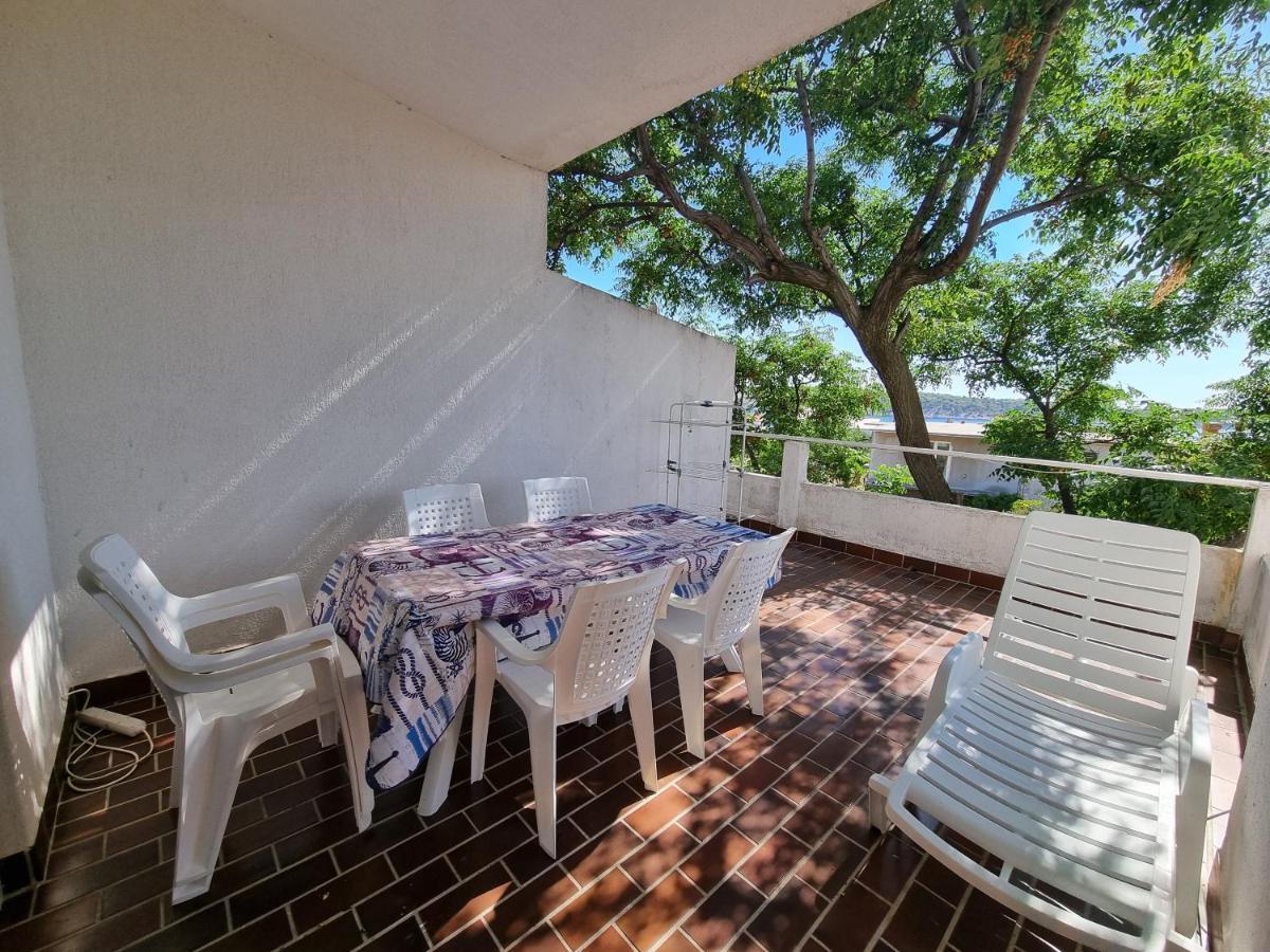 Apartment Grbac Barbat na Rabu Kültér fotó